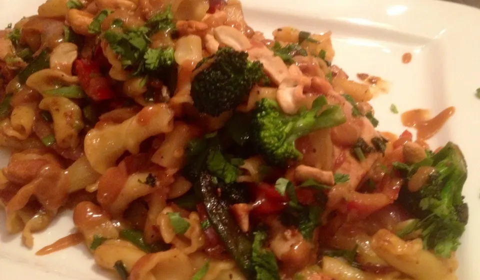 Cashew Chicken Pasta|peggy waldonさん