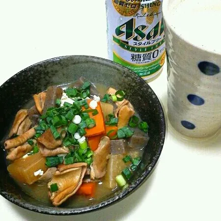 昨日もつ煮作った～!!そのまま食べないで一晩置いて味がしみたもつ煮☆今日の仕事はこれの為に頑張ったよ(●´ω｀●)ﾋﾞｰﾙは…糖質0にしといた(´ｰ｀)|はるかさん