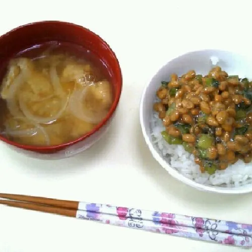 朝ご飯☆
質素です(ﾉ∀`)
でも野沢菜ご飯の組み合わせ大好き☆|はるかさん