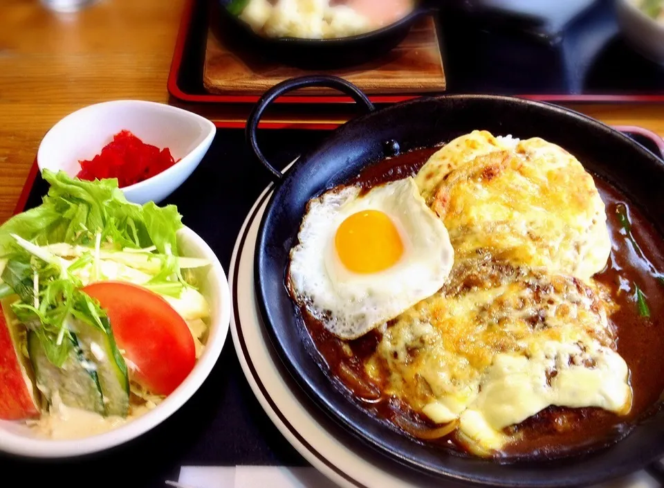 Snapdishの料理写真:休日デートで焼きチーズカレー♪|桃実さん