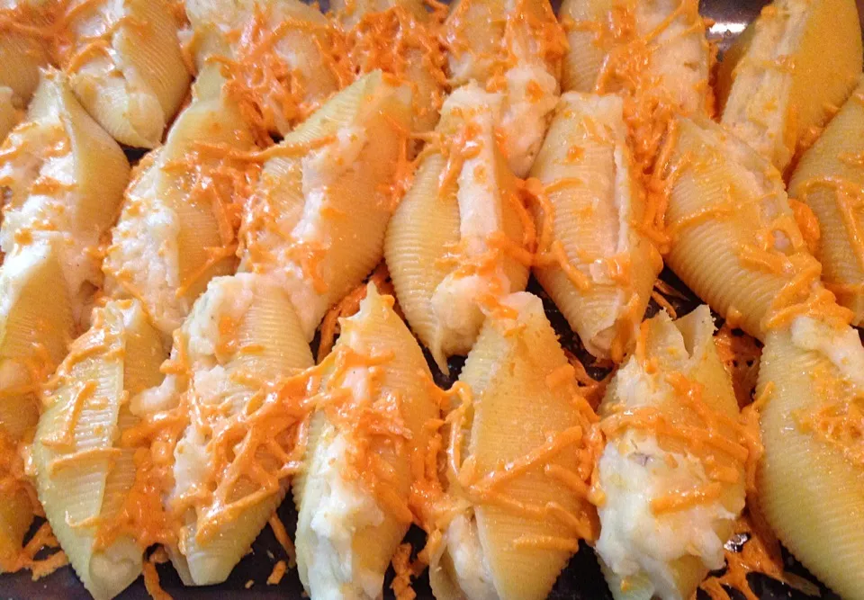 Dairy Free  Pierogi Stuffed Shells|http://melissasmenu.wordpress.com/さん