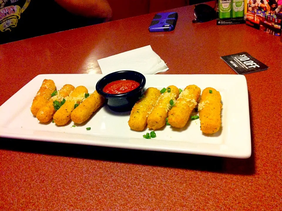 Mozzarella Sticks|Savasaurus Rexさん