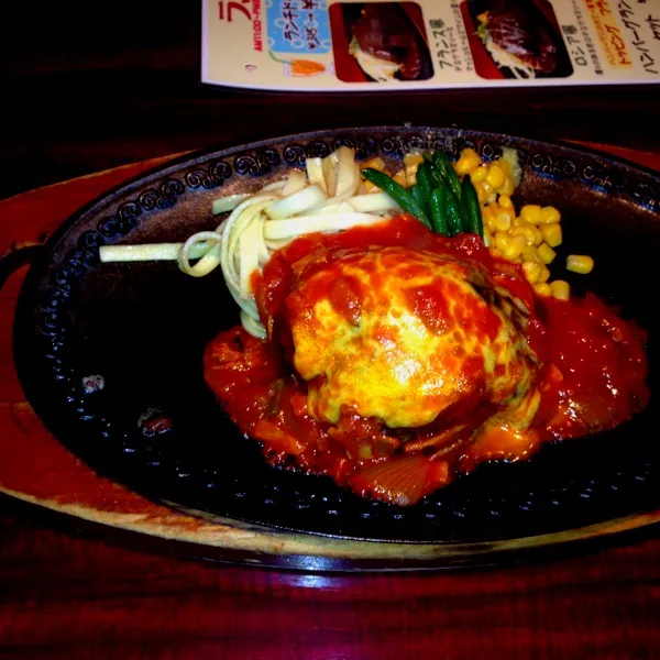 何度もテレビで紹介されているモンブランへ行って来ました。イタリアンハンバーグランチ920円です。美味しくいただきました。
夜は食べ放題もやってます！|hnyk75さん