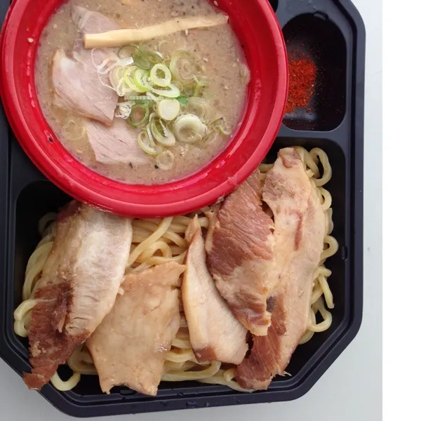 Snapdishの料理写真:北海道、味噌つけ麺  風来堂！
新宿のつけ麺博に行って来ました！
タレントの勝俣も来て盛り上がってました。|hnyk75さん