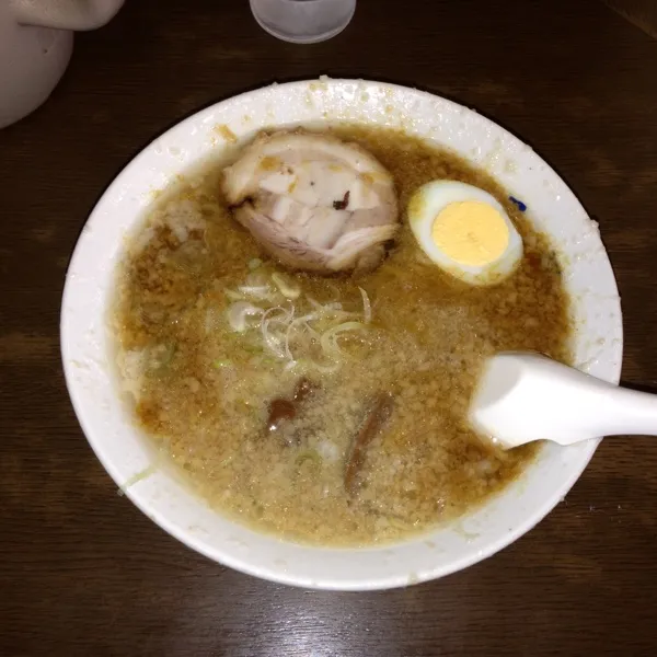 醤油ラーメンと豚飯！少し味濃いめ！|hnyk75さん