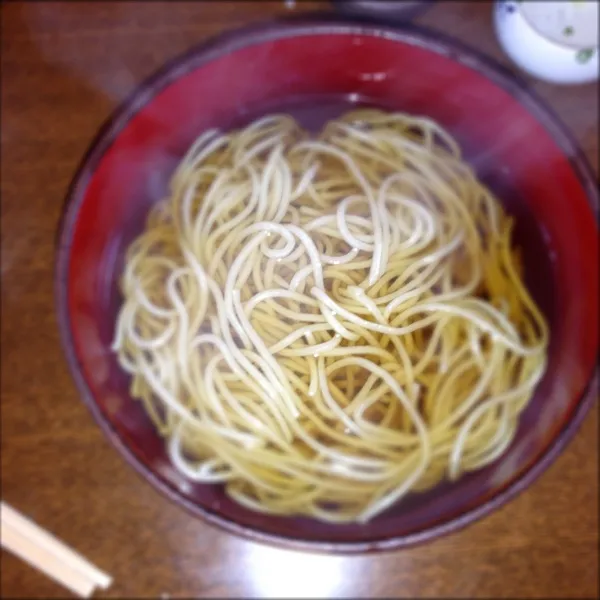 本日のランチはひばりヶ丘のいけださんにしました。厳選された地粉の自家製麺の蕎麦でとても美味しかったです。11時開店の本日、早くから満席でした。|hnyk75さん