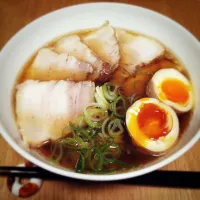 Snapdishの料理写真:リリたんこぶさんの料理 炊飯器で作ったじゅわトロチャーシュー麺🎵|saekoさん