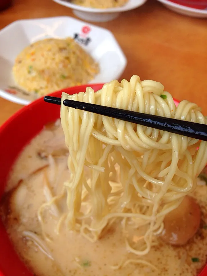 牛醬ラーメン・細麺バリカタ|伍龍やすさん