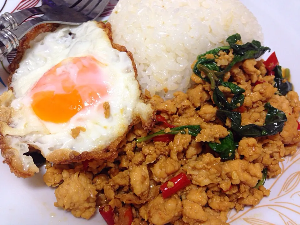 Homemade Thai basil chicken|reviliaさん