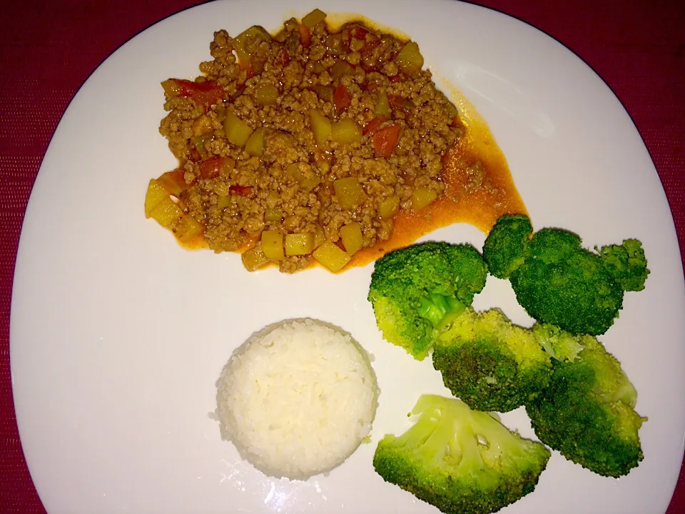 Giniling and brocolli|Lai's Kitchenさん