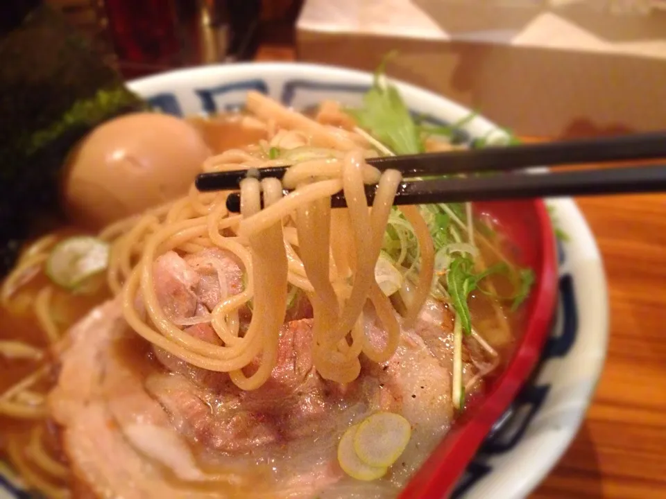 濃厚味玉中華そば＠新宿・杉本商店|らーめん好き！さん