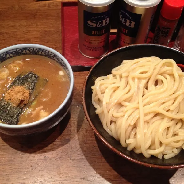 定番の味だが、久しぶりに食うとうまい！！
今日は新宿で病院説明会行ってきたーー☆
出会いがない今日この頃|taitonさん