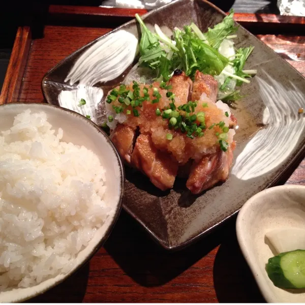 鳥のモモ肉ー(*^_^*)
おまけ、パリの郊外の落書き、カッコよすぎ|taitonさん