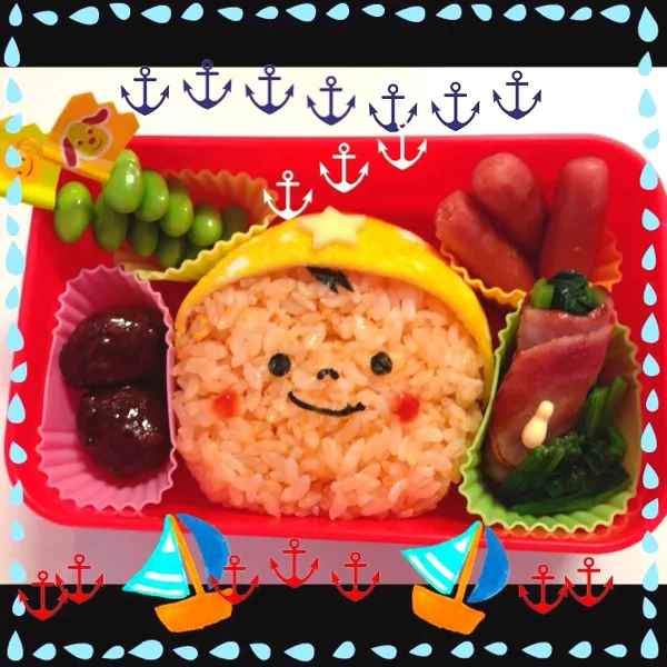 今日も暑くなりそうです☀昨日幼稚園でプールだったので、プール帽ハル君のオムライスお弁当〜🐥|calmamanさん