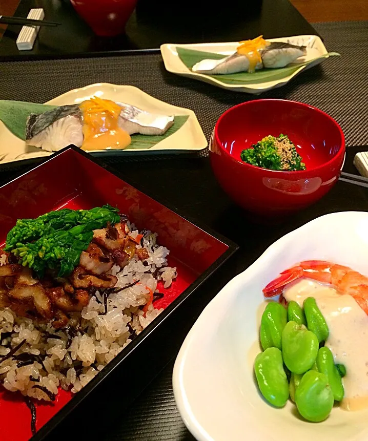 穴子ちらし  鰆の柚子蒸し  空豆と海老のピーナッツ白和えなどでお夕食|里美さん