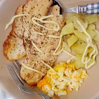 bake tilapia fried egg cauliflower sweet potato|traseyeeさん