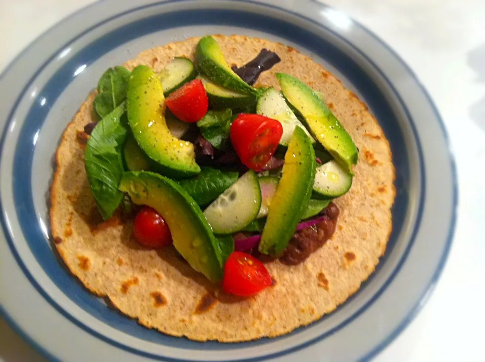 Bean and veggie burrito|victoria valerioさん