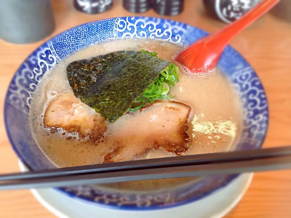 豚骨ラーメン(鶴亀堂)|アライさんさん