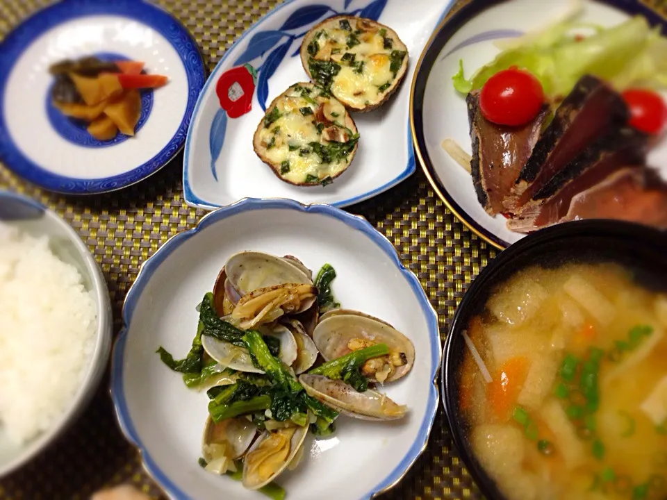 夕飯〜アサリ菜の花蒸し マヨ椎茸 かつおたたき たんご汁〜|美羽さん