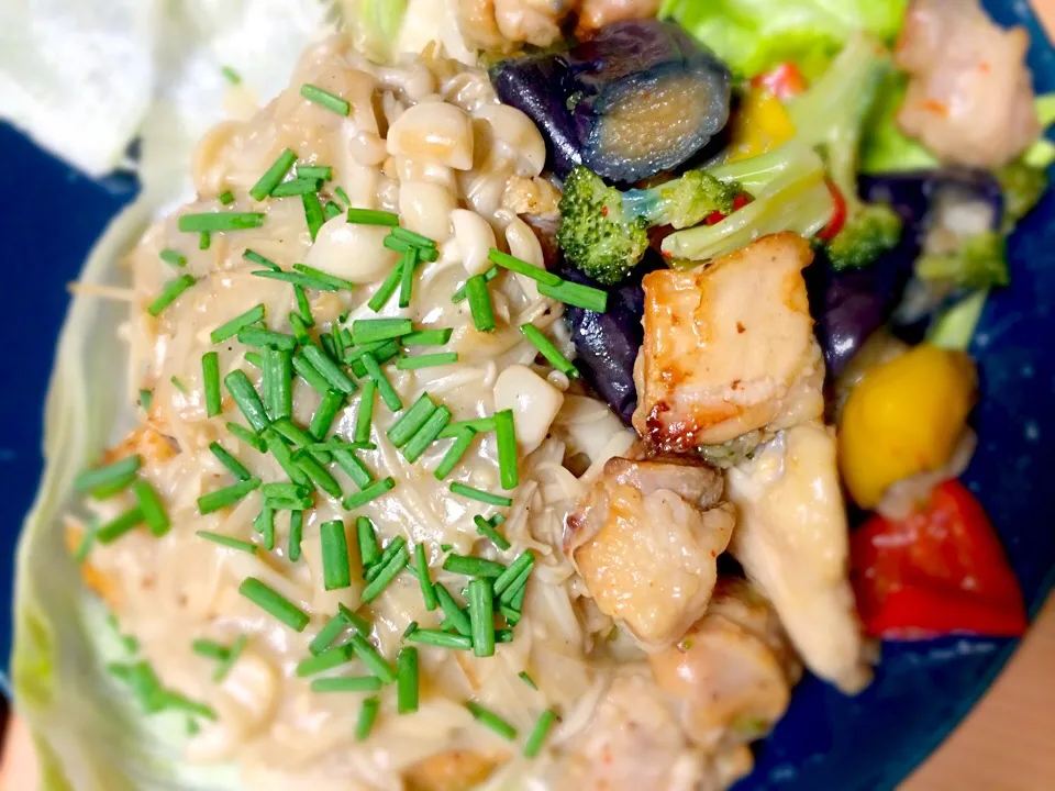 Chicken with Cream Sauce and Veggies|Emyline Welchさん