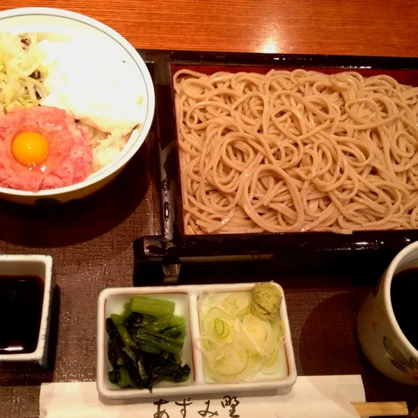 Snapdishの料理写真:お蕎麦セット(*^^*)ねぎとろ＆とろろミニ丼|けこさん