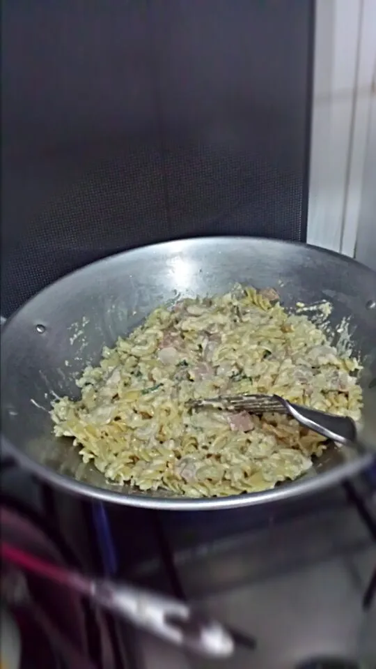 Snapdishの料理写真:smoke beef carbonara pasta|mira rahmawatiさん