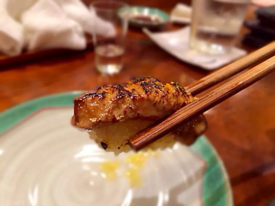 Foie gras aburi sushi|willzさん