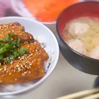 秋刀魚の蒲焼き，つみれのお味噌汁|のぞみさん