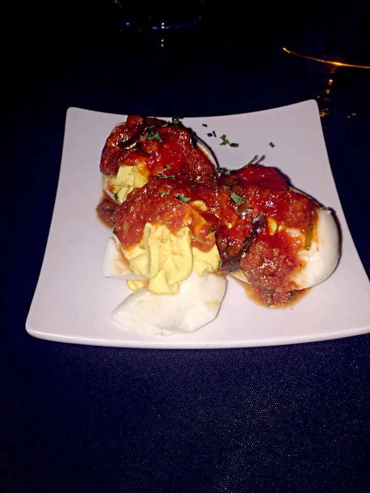 Devil egg top with salsa @ yard house|amaja bryantさん