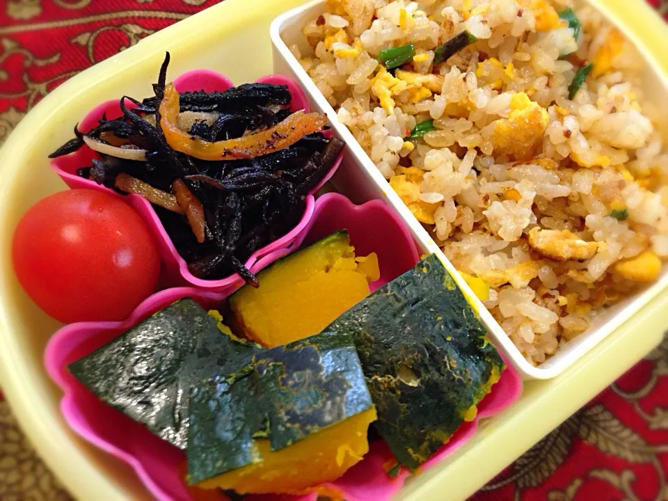 玉子炒飯と南瓜の煮物弁当|もえさん