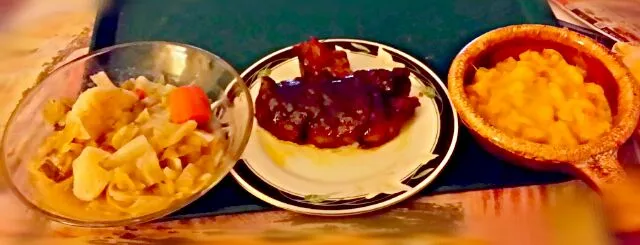 Country ribs macaroni and cheese and cabbage and potatoes and carrots|christl babcockさん