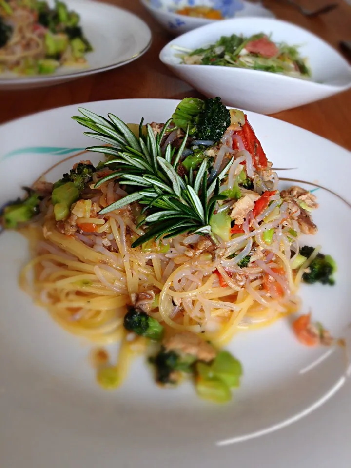 鯖水煮缶とブロッコリー・フレッシュトマトのパスタ〜糸こんにゃくでカロリーダウンたぶん|さちこ(さがねっち)さん