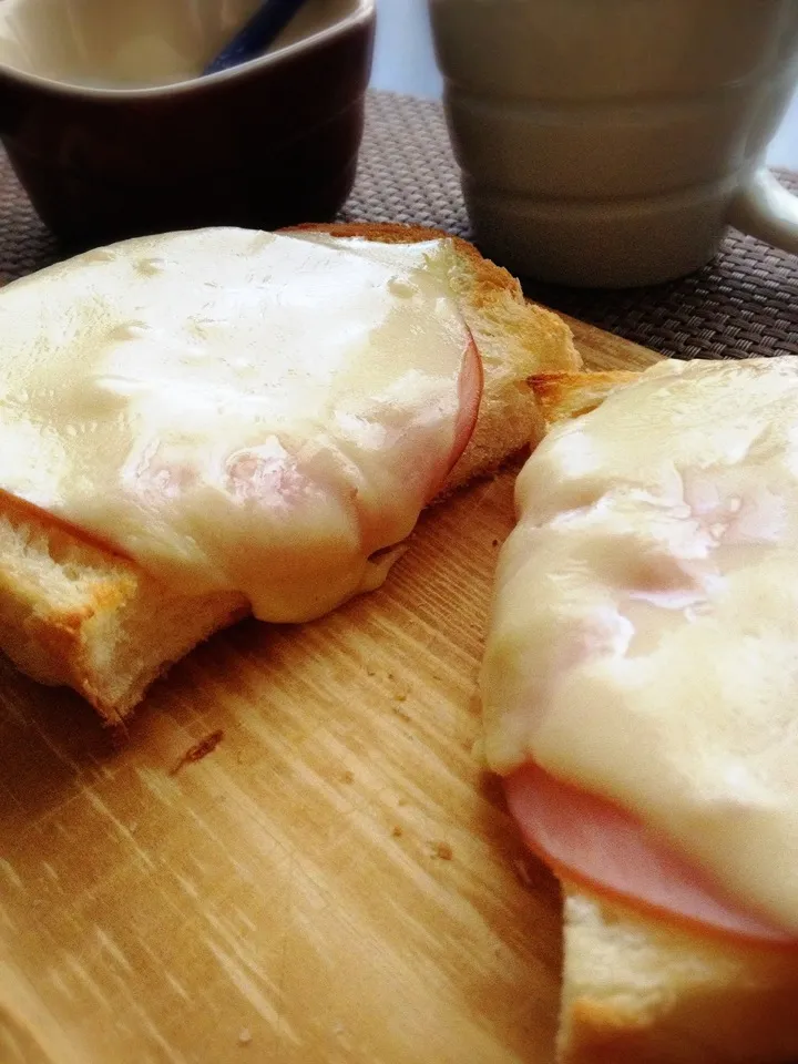 Ham cheese toast, yogurt|imi243さん