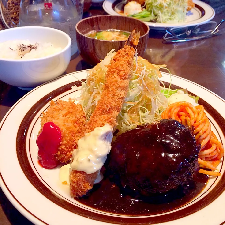 ハンバーグランチ♡|なおさん