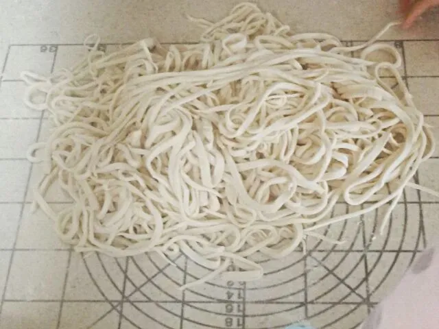 Snapdishの料理写真:自家製ラーメン麺|亜依さん