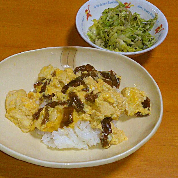 今日の夕食
めっちゃヘルシー
豆腐とわかめの卵丼|ふみぃさん