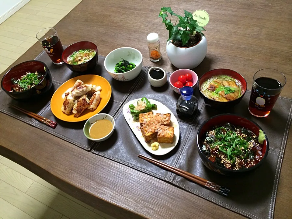 Snapdishの料理写真:漬け鮪丼、厚揚げとシシトウ、長芋の肉巻焼き、菜の花の塩昆布和え、キャロルセブン、穴子煮麺|pentarouさん