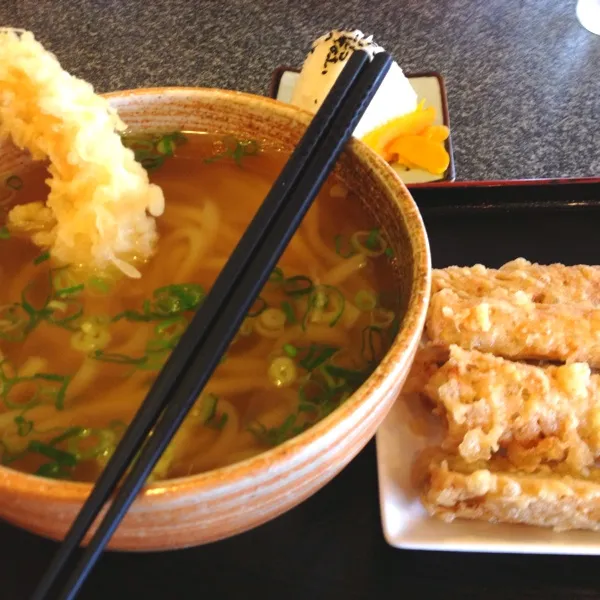 Snapdishの料理写真:ごぼ天うどん  海老トッピング(((o(*ﾟ▽ﾟ*)o)))
ごぼう甘くサクサク♡はまるね|けこさん