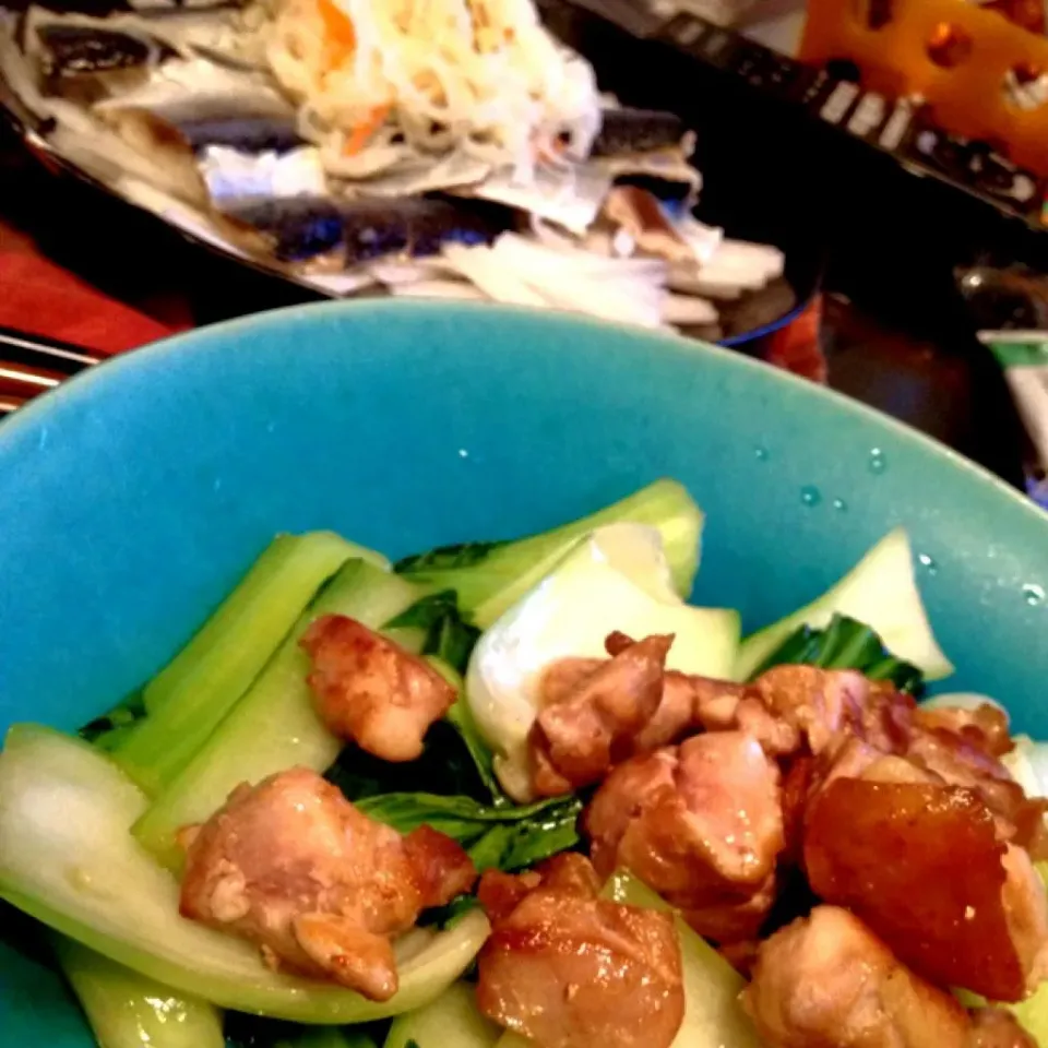 昨日の夜ご飯＊鶏肉とちんげん菜の中華炒めとサンマの甘酢付け|けこさん