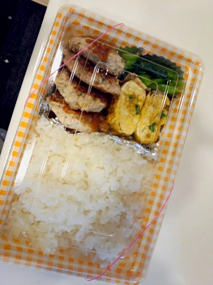 Snapdishの料理写真:2014年３月20日
旦那お弁当（出張用）|まのさん