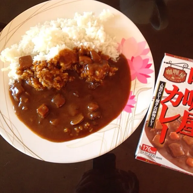 日本から送ってもらったレトルトカレー。美味くて感激(*´∀｀)|Kenny Hiraiさん