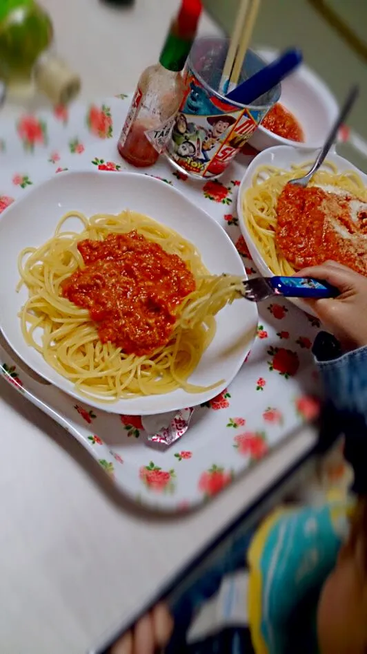 トマトとツナのパスタ♡|小瀧愛魅さん