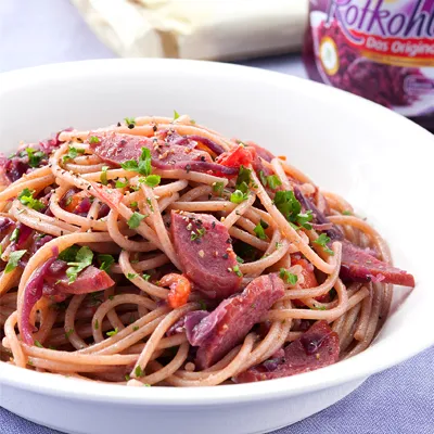 サラミと紫キャベツ　トマトのパスタ|レシピ×食材専門店 レシプルさん