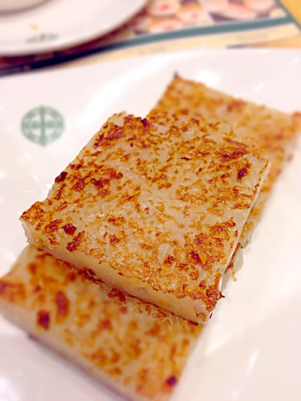 Pan fried radish cake@Tim Ho Wan, Plaza Singapura|coxiella24さん