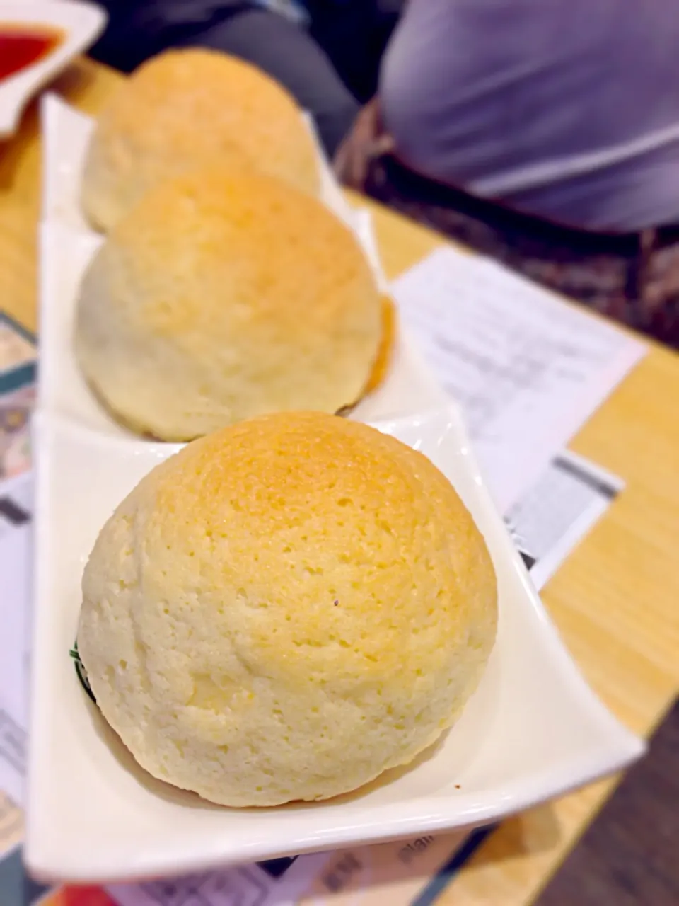 Baked char siew bun@Tim Ho Wan, Plaza Singapura|coxiella24さん