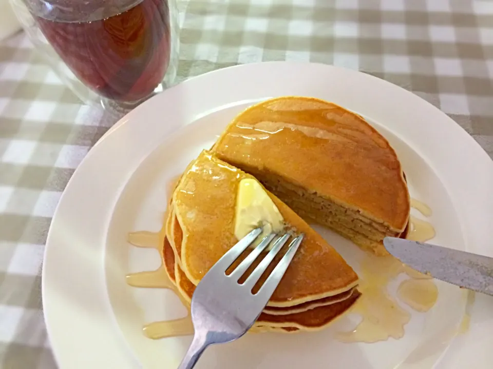 Butter milk pancake with cinnamon tea バターミルク入りパンケーキとシナモン入り紅茶|chocolatteさん