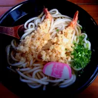 Snapdishの料理写真:大海老天ぷらうどん☻
かなりのボリュームでした(￣∀￣)|おしおしさん