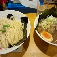 Snapdishの料理写真:かつお節の効いたつけ麺！|Ryota Nakamotoさん