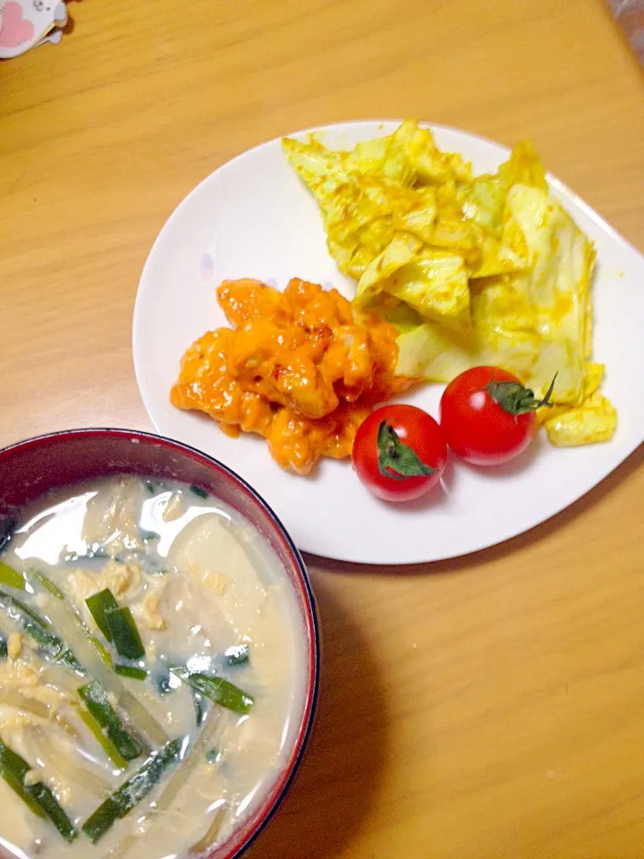 Snapdishの料理写真:豆腐とニラの豆乳スープ＆鶏のピリ辛マヨあえ＆キャベツのカレーマリネ|黒蜜きなこさん