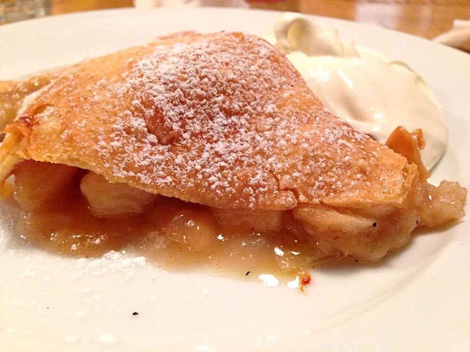 Bubby's apple pie|Kirsten Adachiさん